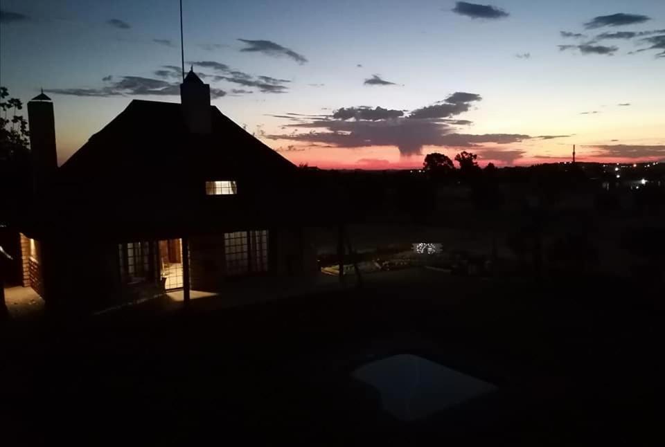 Safe Haven Guesthouse Bloemfontein Kültér fotó