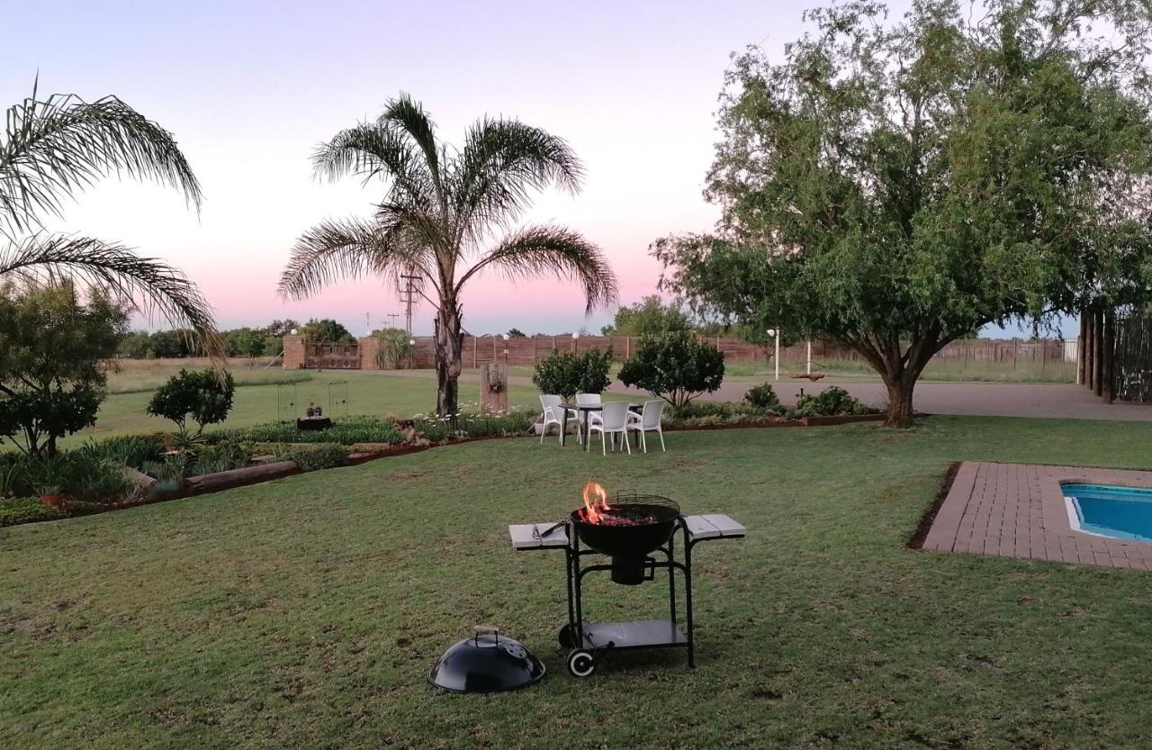 Safe Haven Guesthouse Bloemfontein Kültér fotó